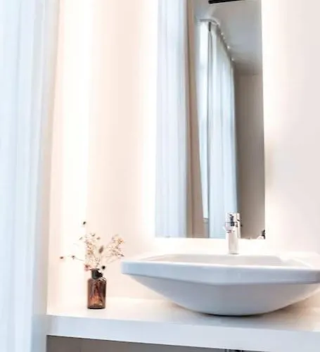 Charming Retreat For Two In Appartement Gent