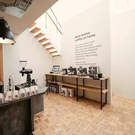 Appartement Charming Retreat For Two In Gand